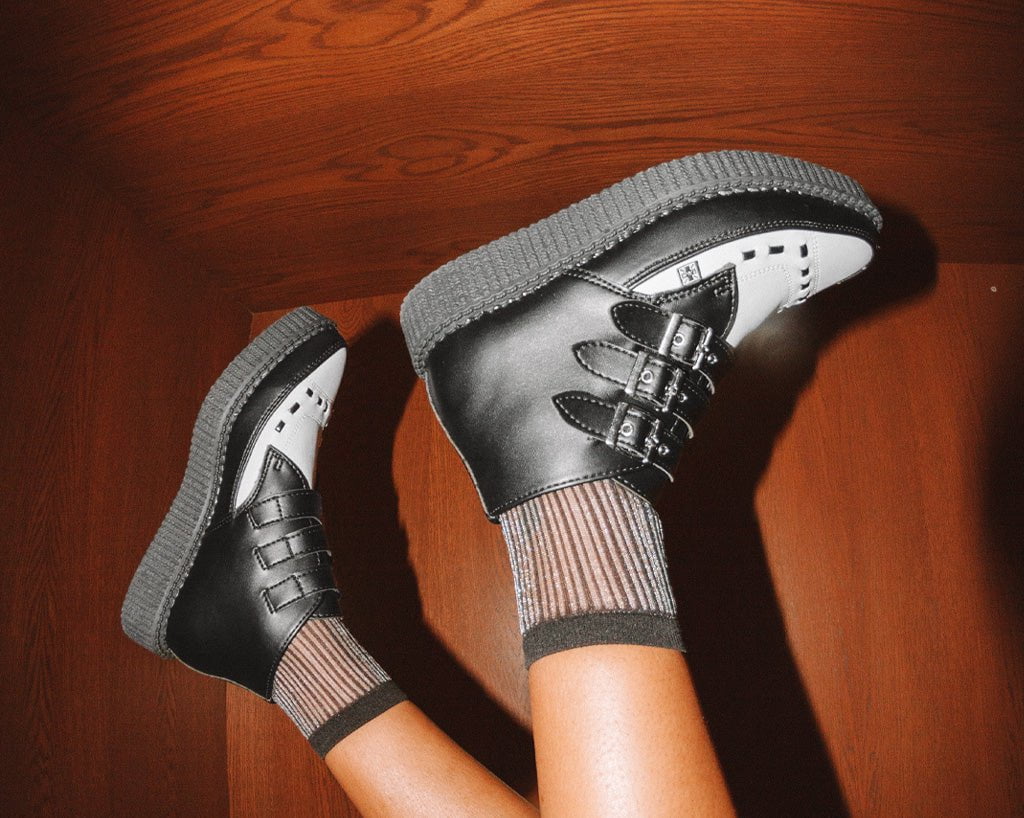 A9540 Black & White TUKskin™ 3-Buckle Pointed Creeper Boot