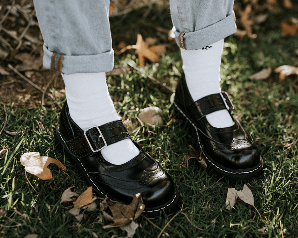 T1002 Brogue Mary Janes