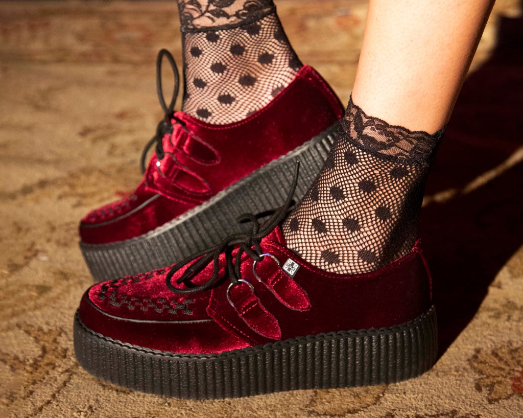V8463 Burgundy Velvet Viva Mondo Creepers