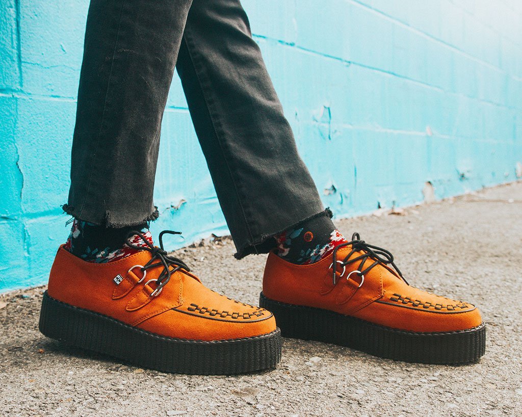 V9922 Burnt Orange Viva Mondo Creeper