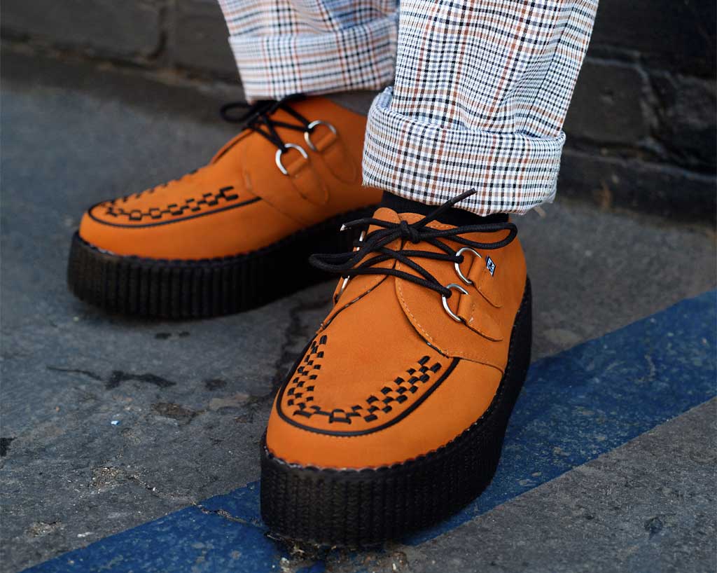 V9922 Burnt Orange Viva Mondo Creeper