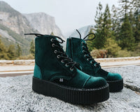 V9759L Green Velvet 7-Eye Viva Mondo Boot