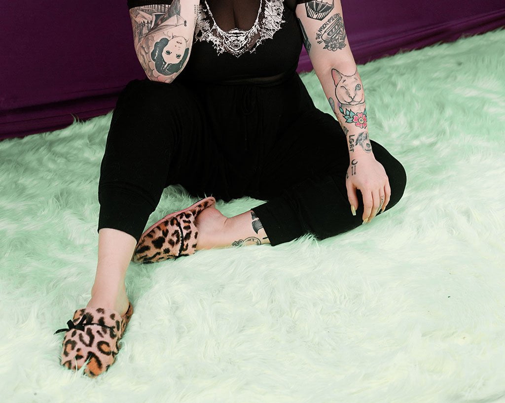 SL02 Pink Leopard Bow Slipper