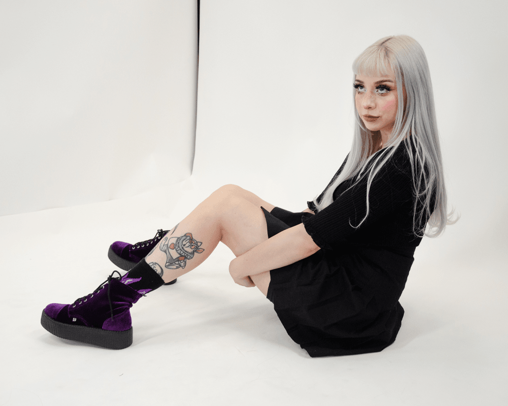V9656L Violet Velvet Viva Mondo Boot